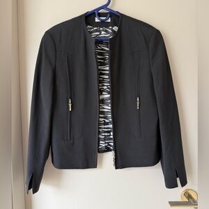 Apriori Zip Up Women’s Blazer